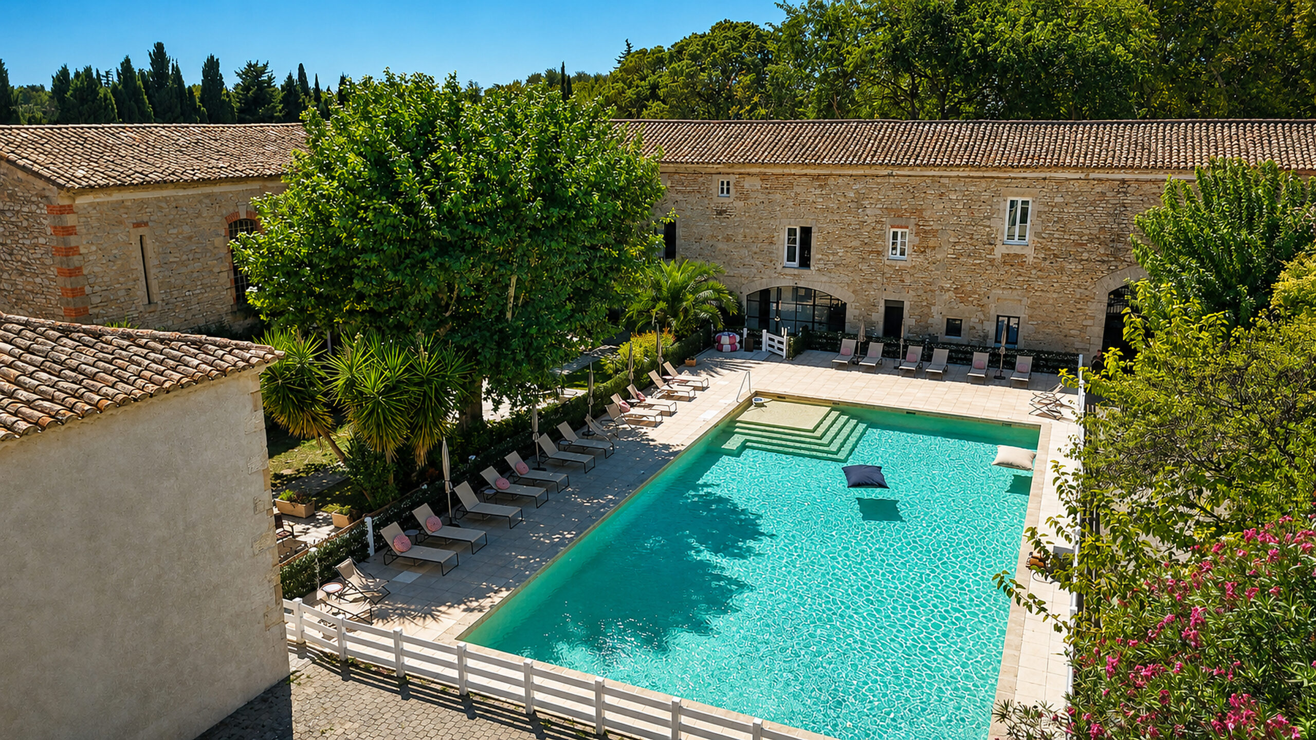 Le_Galambre_piscine_HD_4K